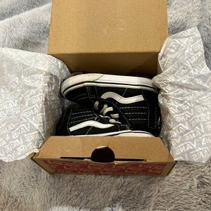 Like New Black Vans High Top Size 5 T